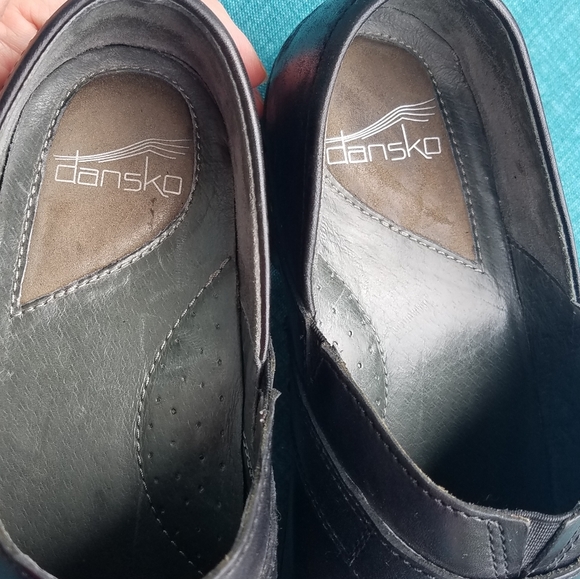 Dansko black slip on shoes, sz 39 or 8.5 - Picture 3 of 7